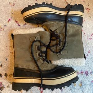 Sorel Caribou Boots - Green